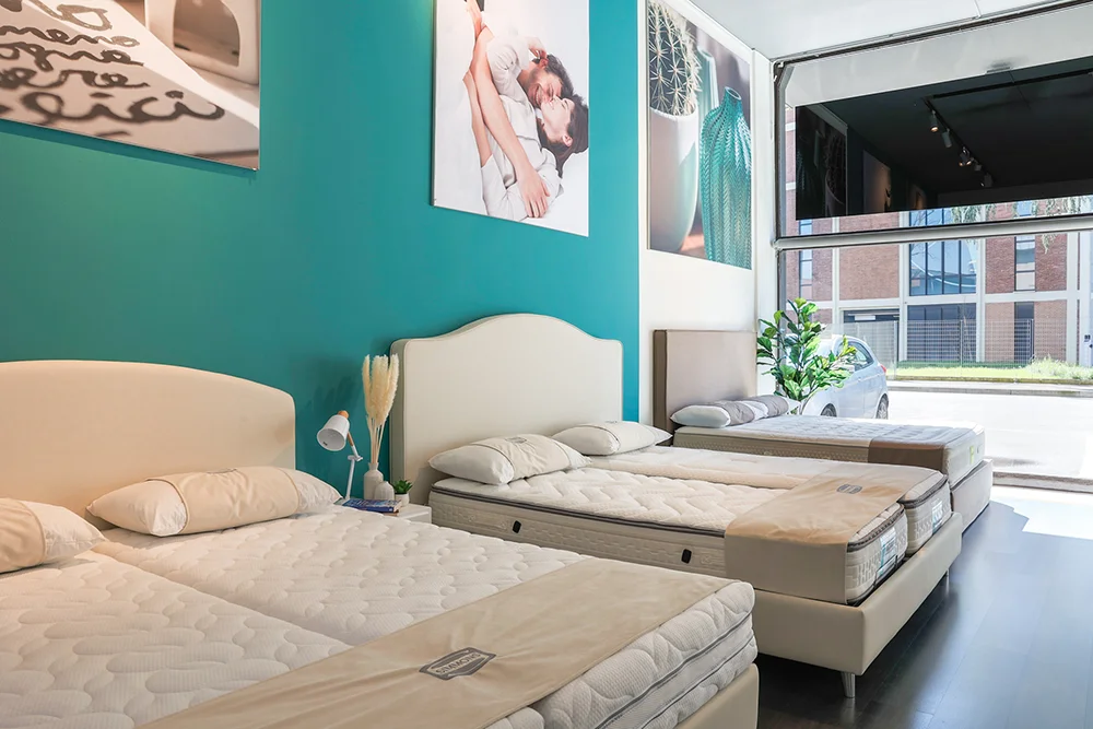 SIMMONS | PREMIUM RESELLER