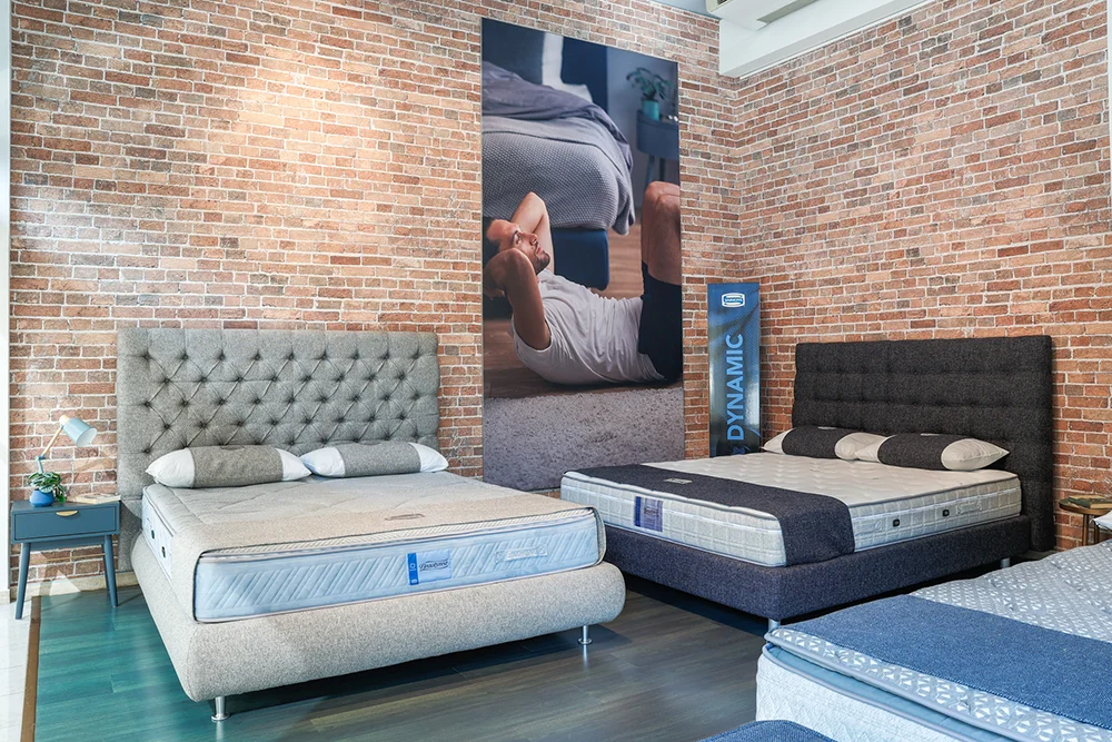 SIMMONS | PREMIUM RESELLER