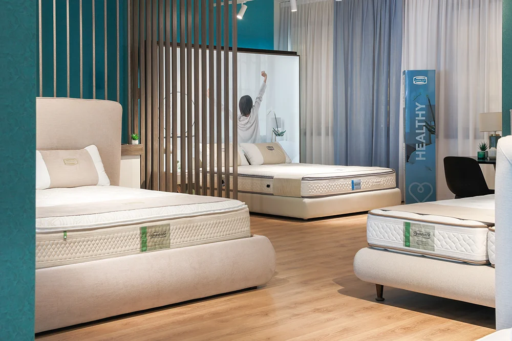 SIMMONS | STORE - Bologna