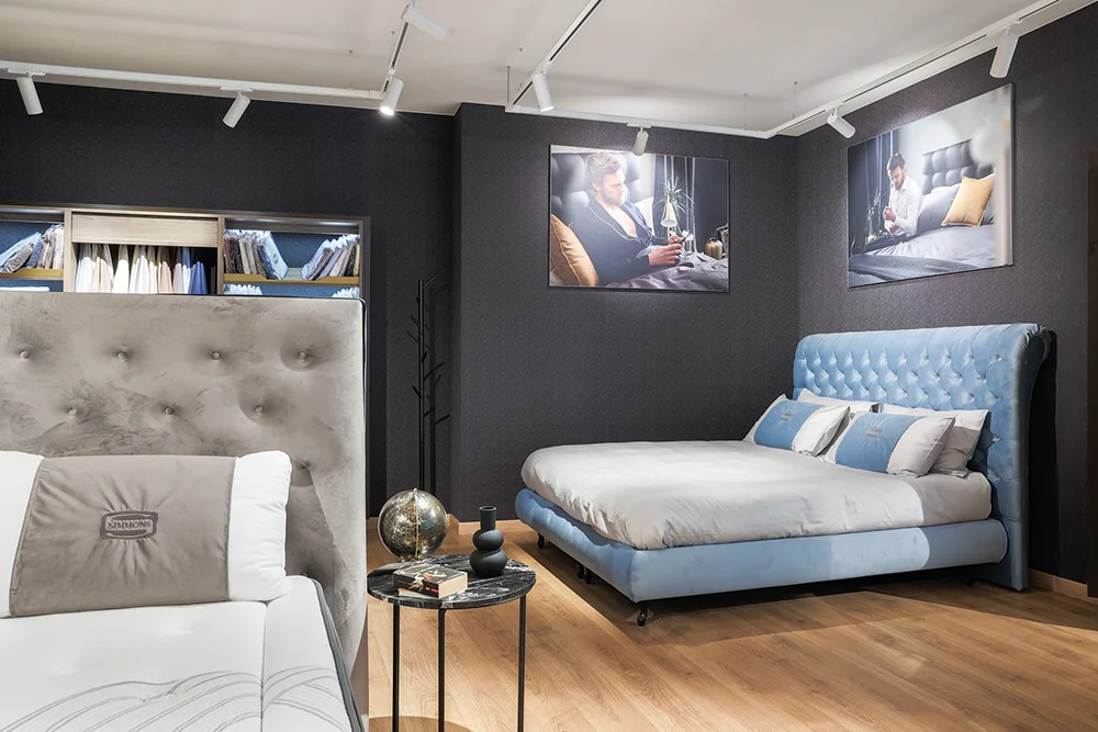 SIMMONS | STORE - Bologna