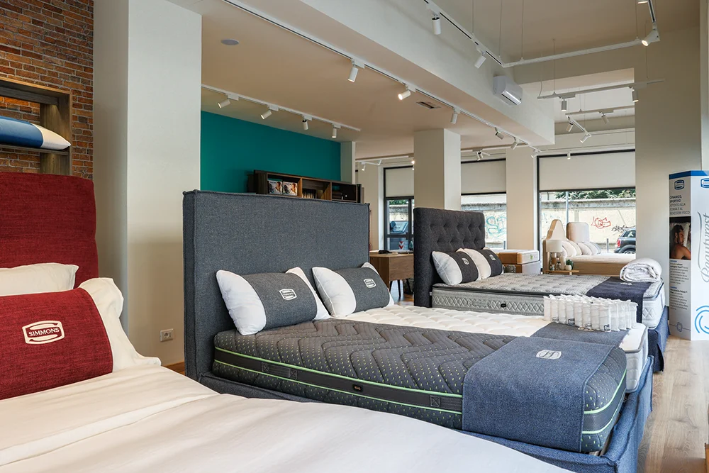 SIMMONS | STORE - Brescia