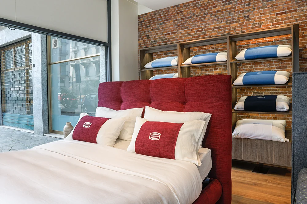 SIMMONS | STORE - Brescia