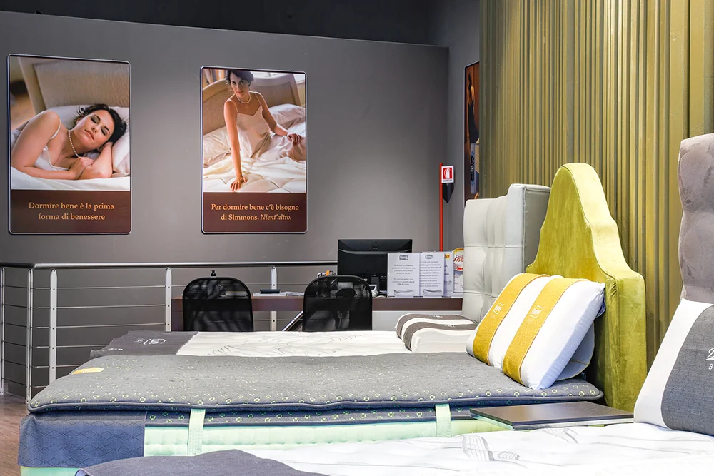 SIMMONS | STORE - Milano