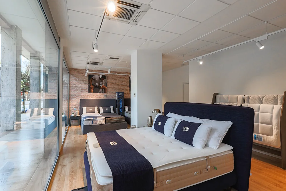 SIMMONS | STORE - Treviso