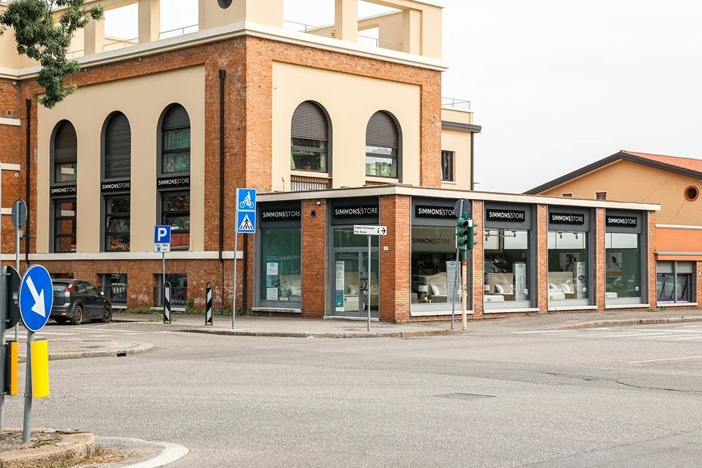 SIMMONS | STORE - Verona